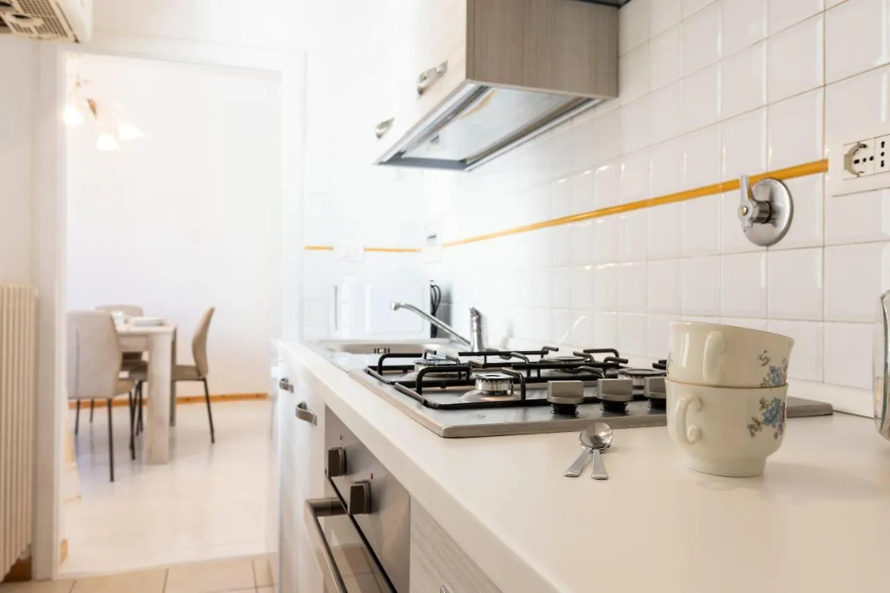 Santo Spirito Huge Apartment Florencja