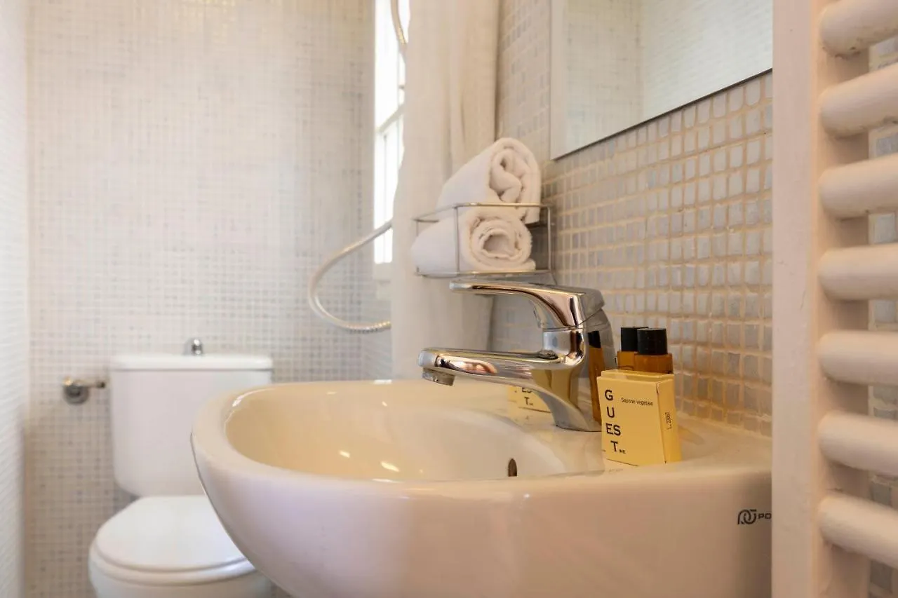 Santo Spirito Huge Apartment Florencja